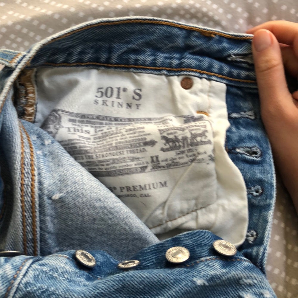 Levi Jeans - Picture 4 of 5